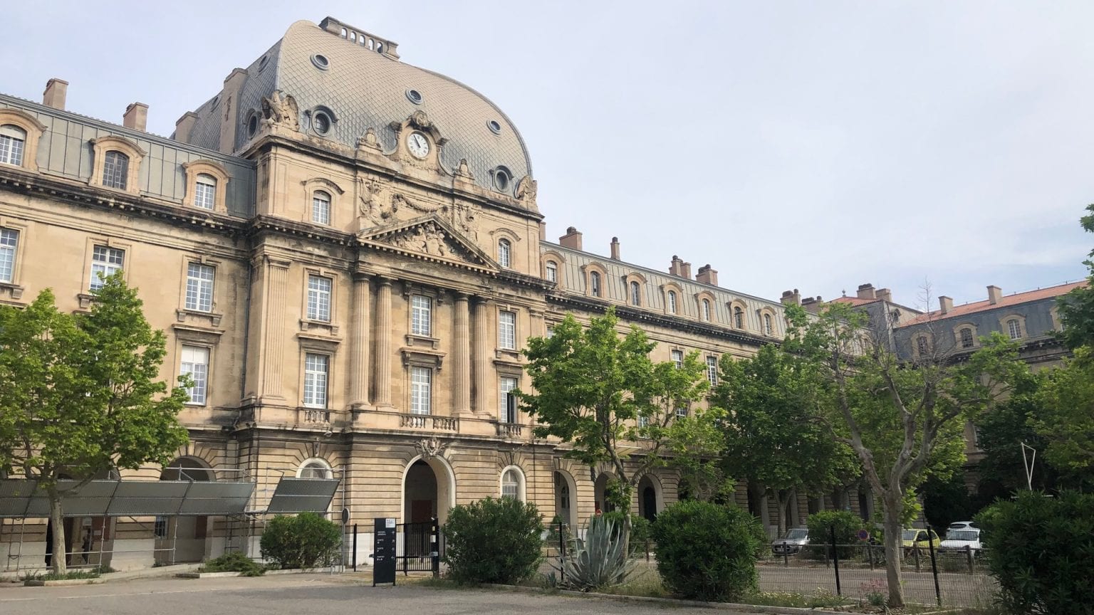 Violences contre SOS Méditerranée des peines de prison ferme pour