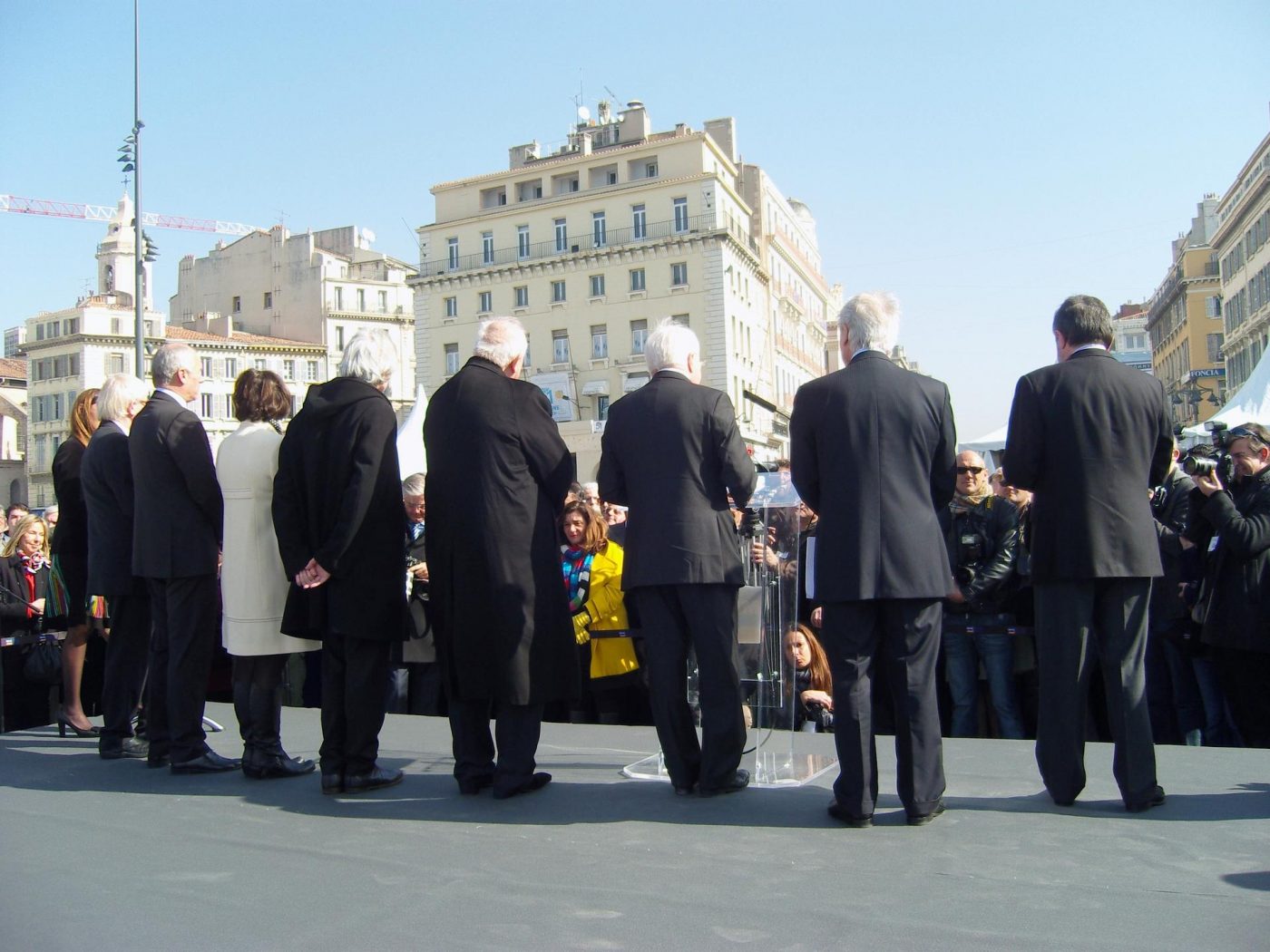 L'inauguration du Vieux-Port offre "un théâtre à ciel ouvert" aux élus