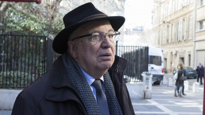 Jean-Pierre Maggi à la pause de midi au tribunal – Photo Julia Rostagni
