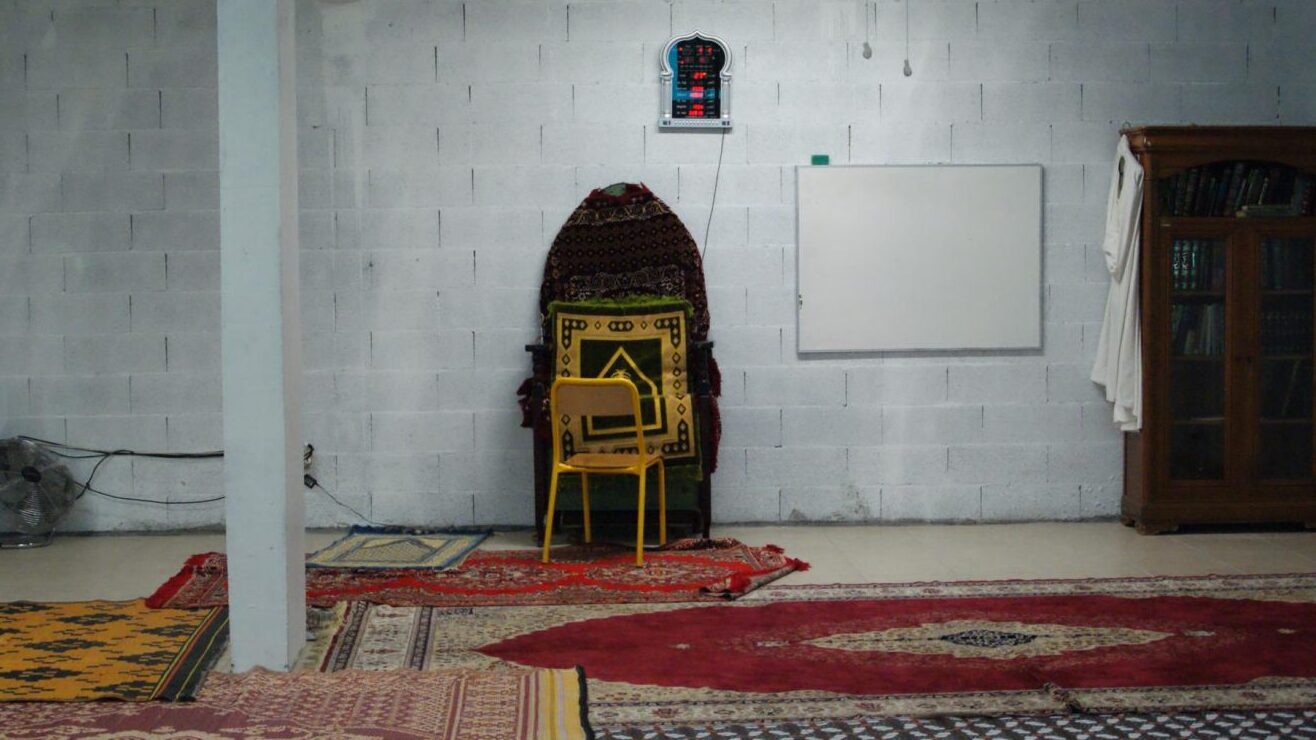 Ancienne salle de prière musulmane aux Cèdres, à Marseille. (Photo : LC)