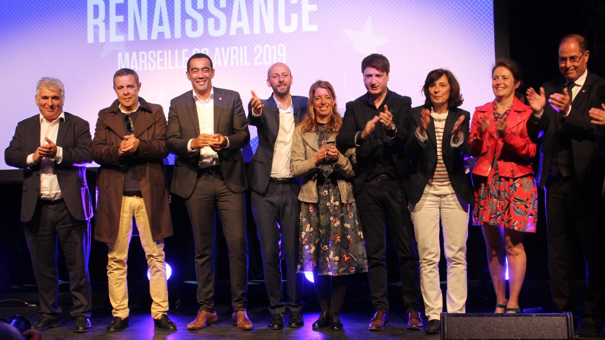 Des élus LREM et leurs alliés  centristes locaux lors d