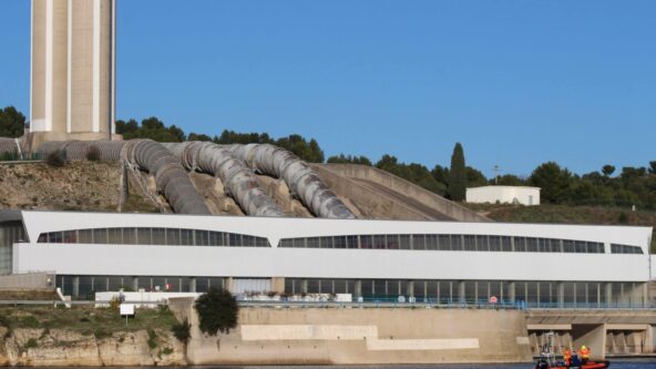 Étang de Berre&nbsp;: la justice reconnait le préjudice écologique causé par la centrale EDF