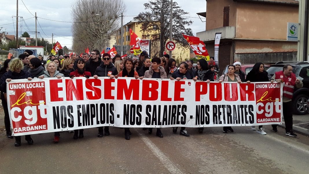 1 Banderole manif 19 dec