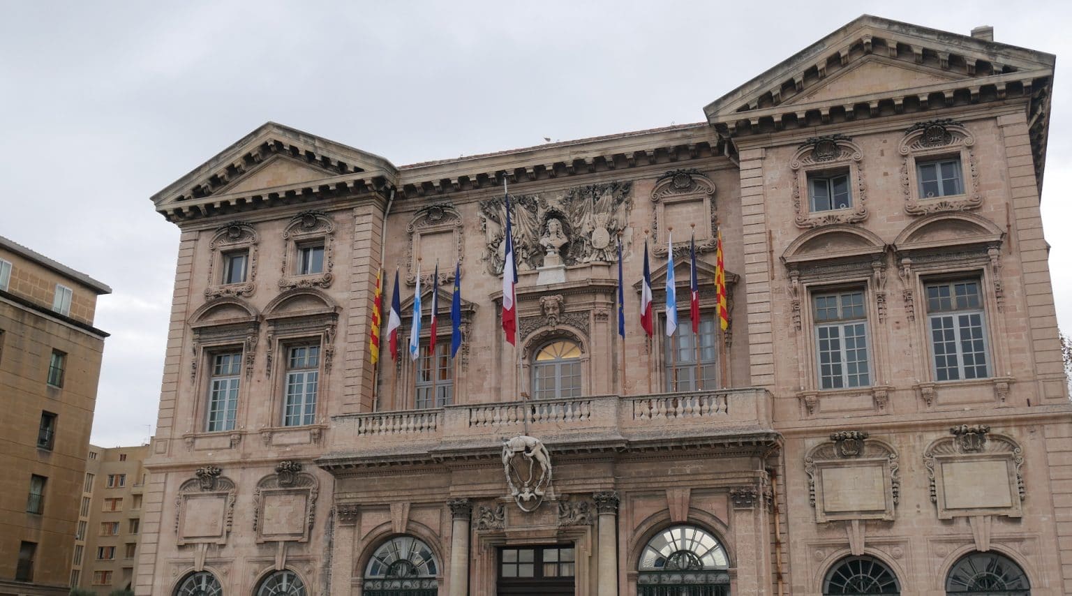 À la mairie de Marseille, la valse des cadres de l'administration se