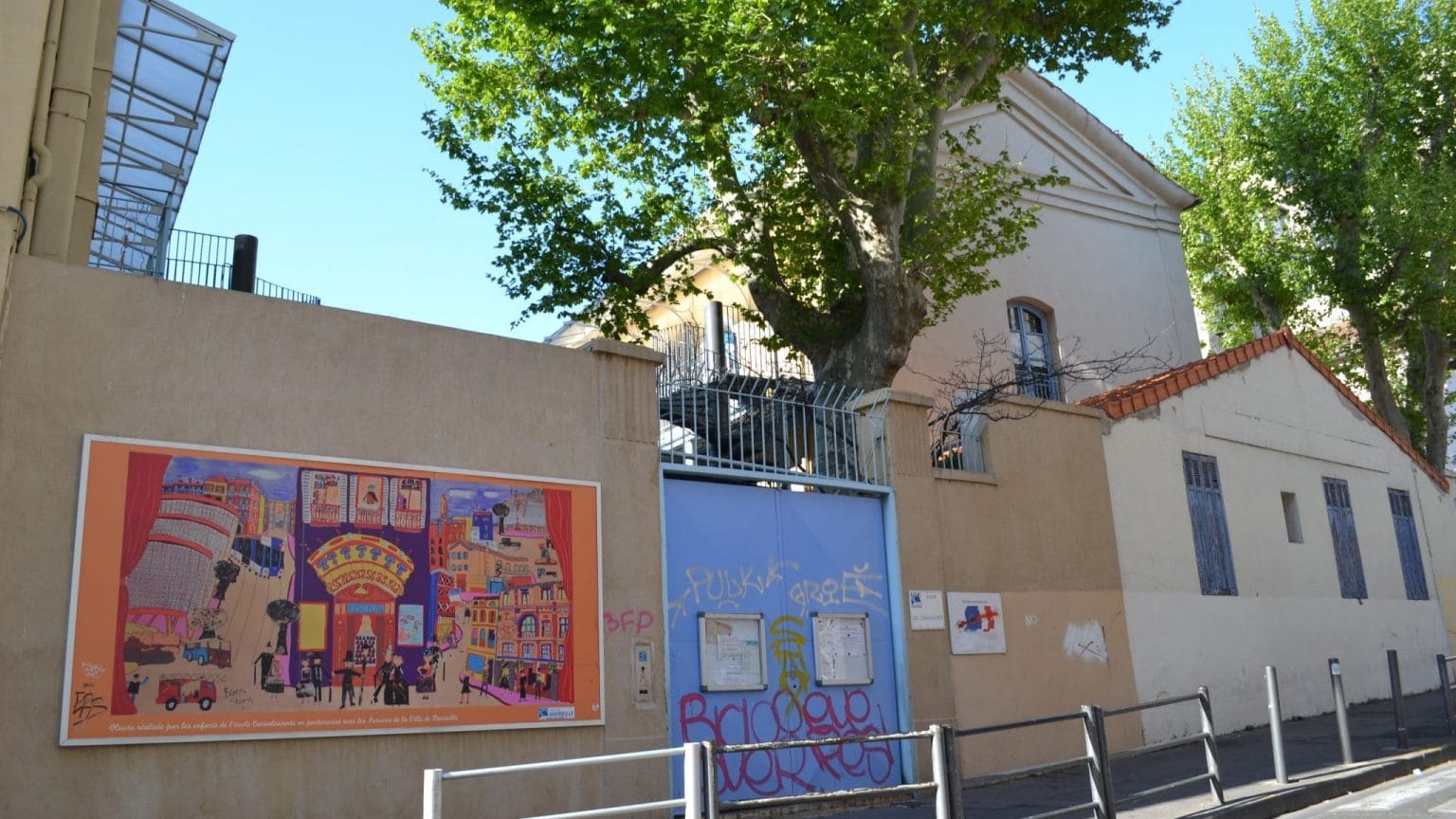 La mairie de Marseille accepte l'ouverture des écoles pour la