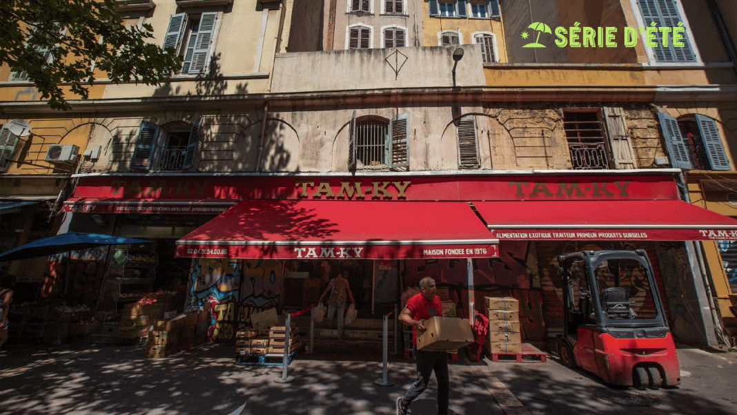 2022-07-21-famille-sy-epicerie-exotique-tam-ky-16-9-scaled