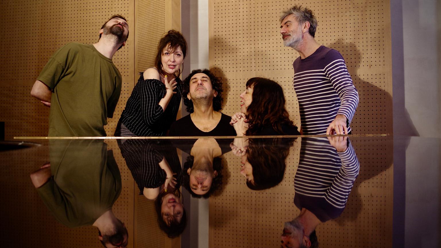 Gilles Coronado La Main