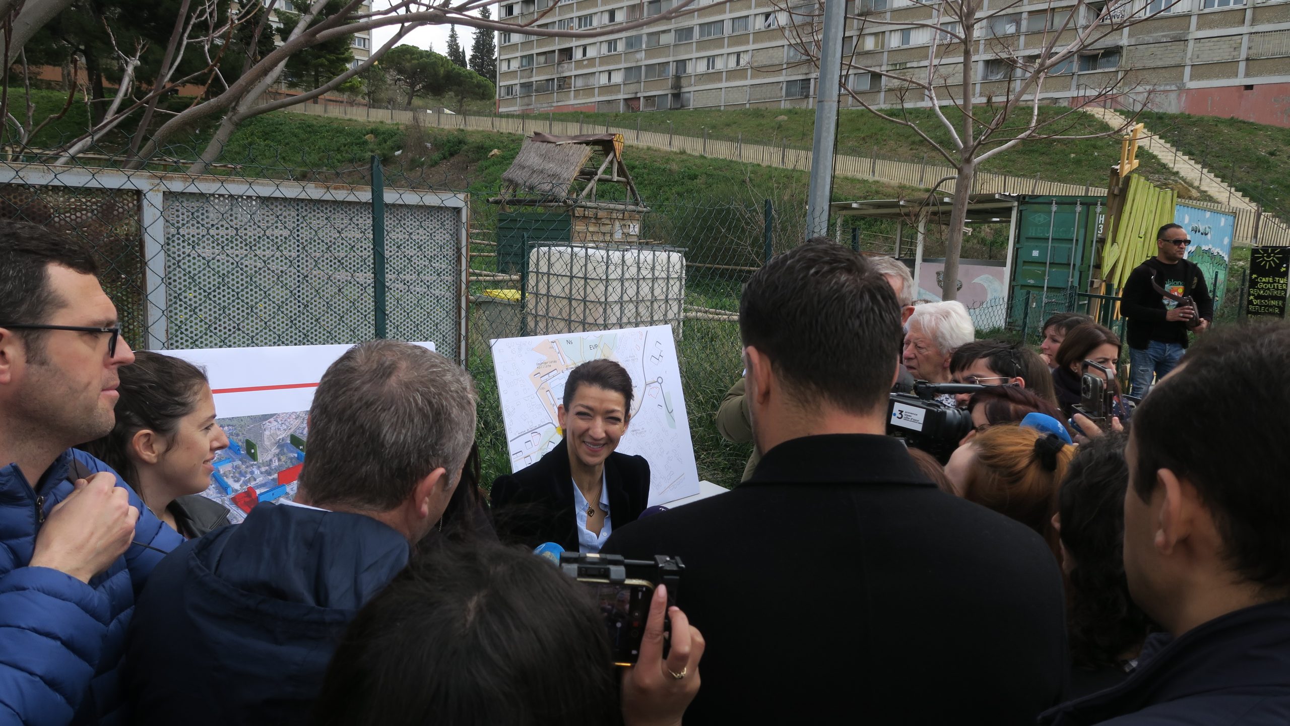 Sabrina Agresti-Roubache, en visite au parc Kalliste. Photo: B.G.