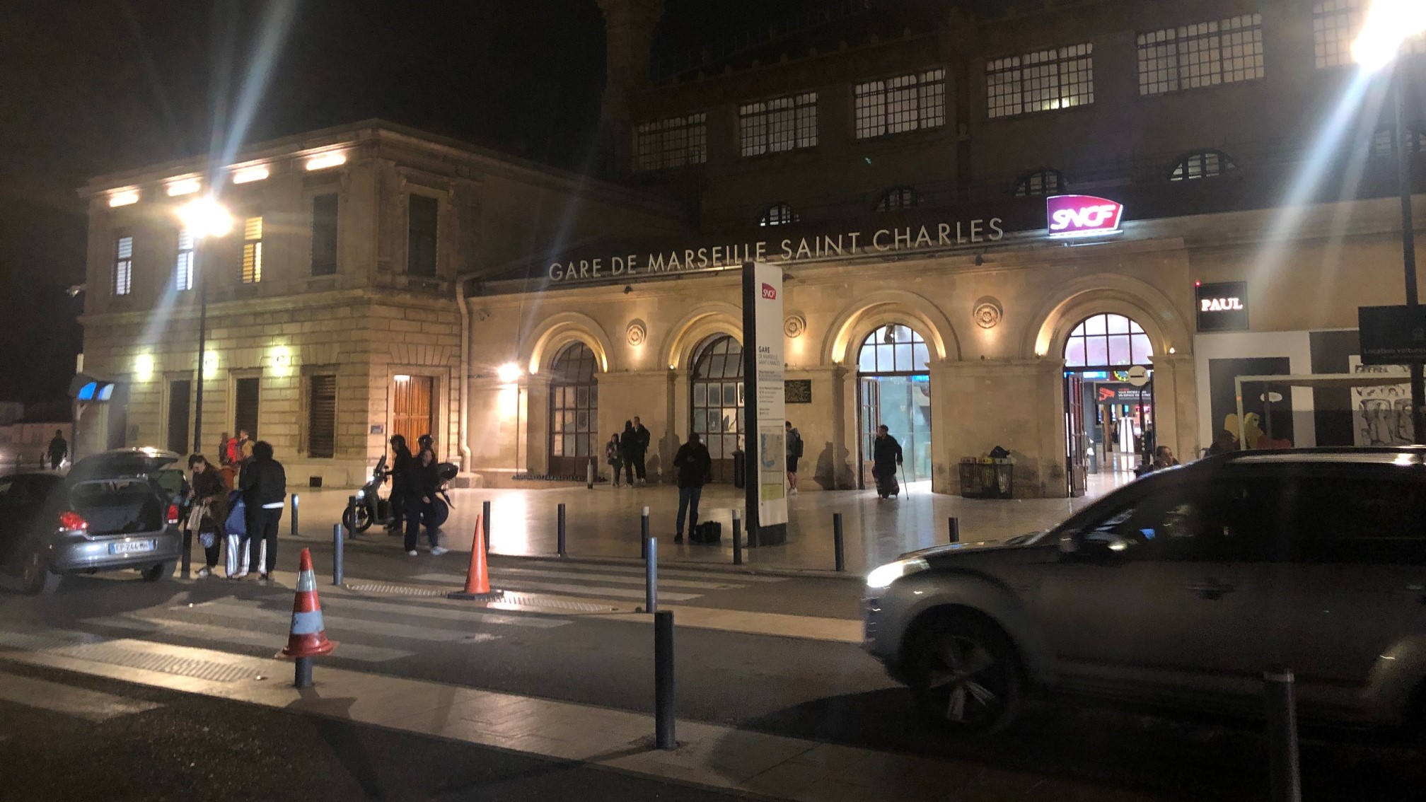 La gare Saint-Charles, la nuit. (Photo : Ilies Hagoug)