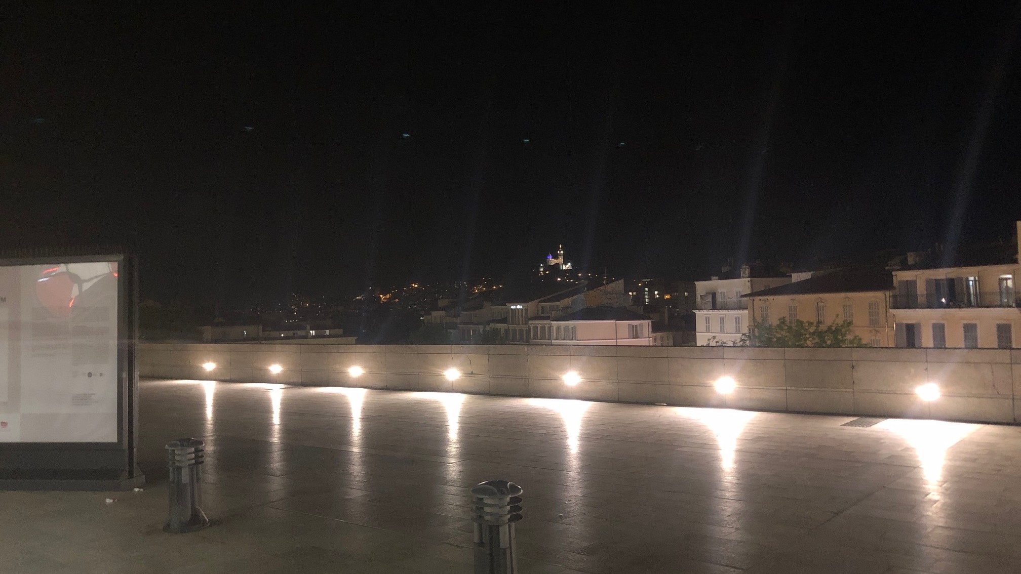 La gare Saint-Charles, la nuit. (Photo : Ilies Hagoug)