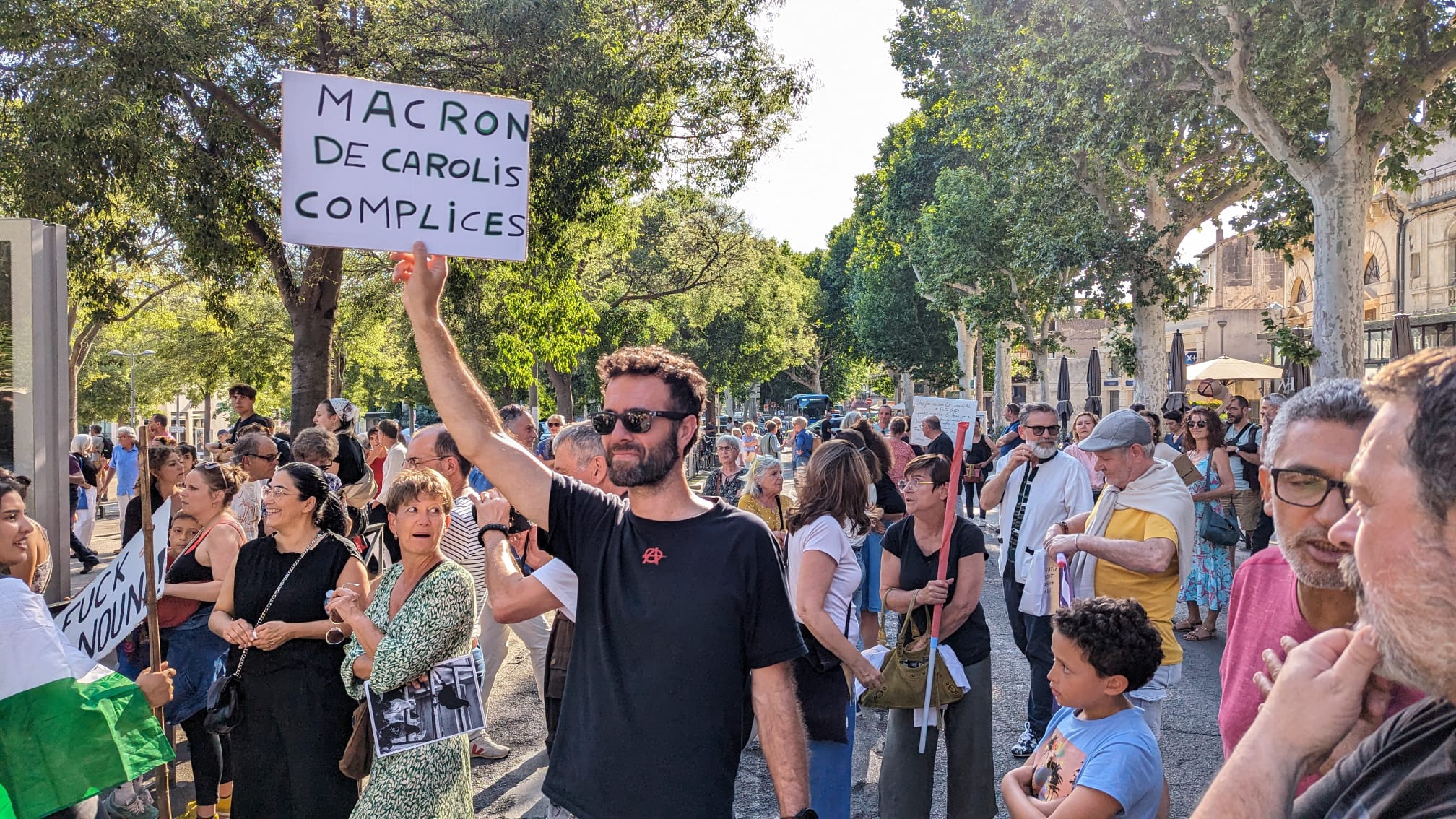 Tous les samedis depuis l’annonce de la dissolution, une manifestation contre l’extrême droite, en soutien au Nouveau Front populaire a lieu à Arles. (Photo : l