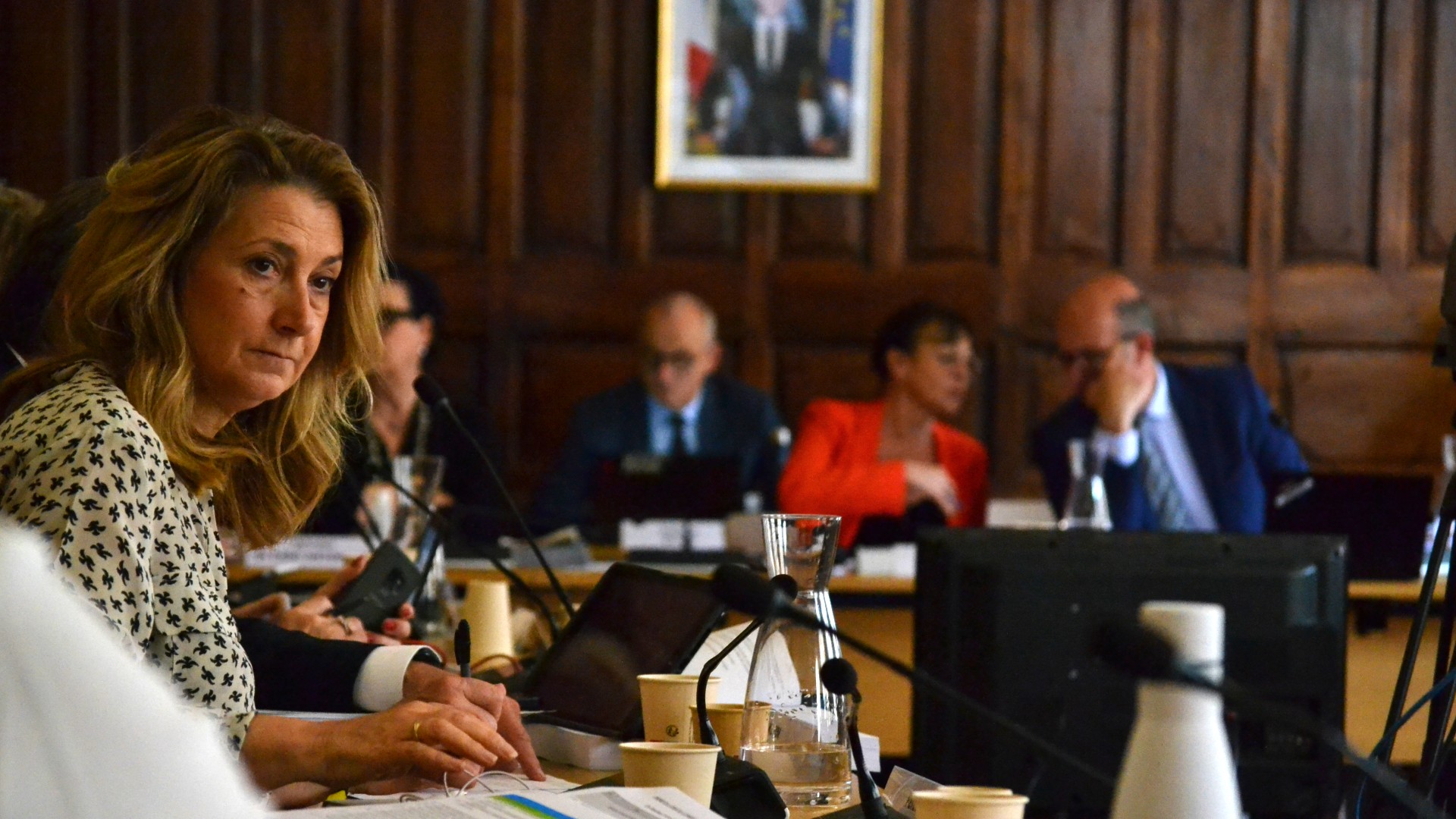 À Aix-en-Provence, la course aux législatives rejoue les tensions municipales