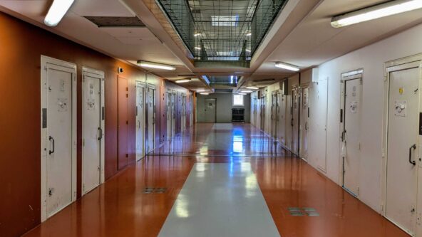 Une surveillante pénitentiaire d’Aix condamnée pour avoir fait entrer du cannabis en prison