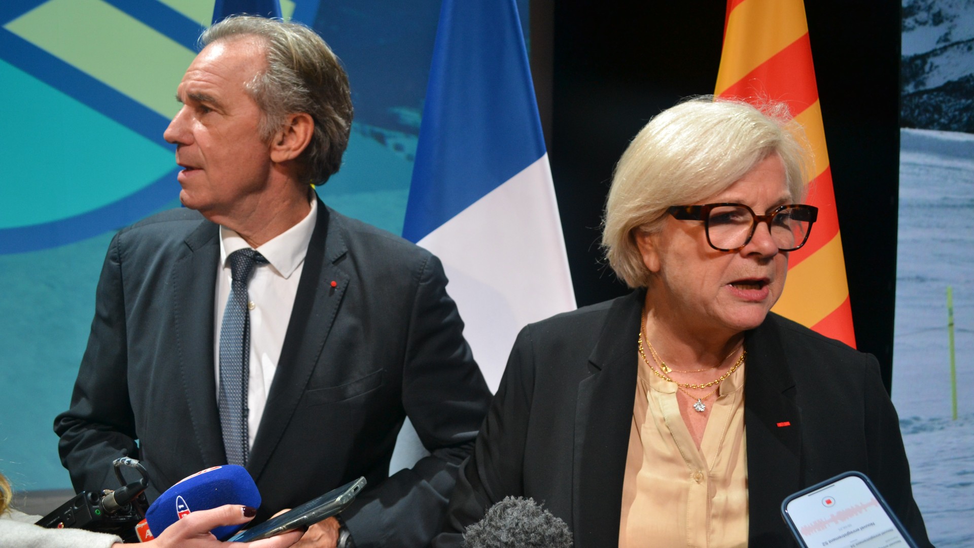 Renaud Muselier et Catherine Vautrin à la convention 2024 des maires de la région Paca. (Photo : ML)