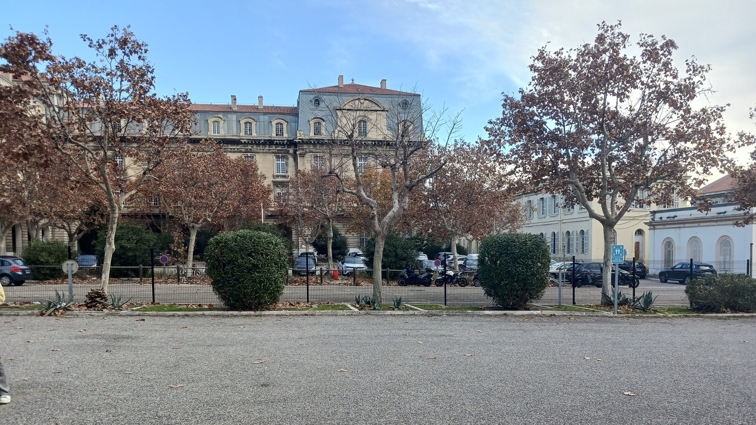 La caserne du Muy.(Photo : Nassem Saïd)