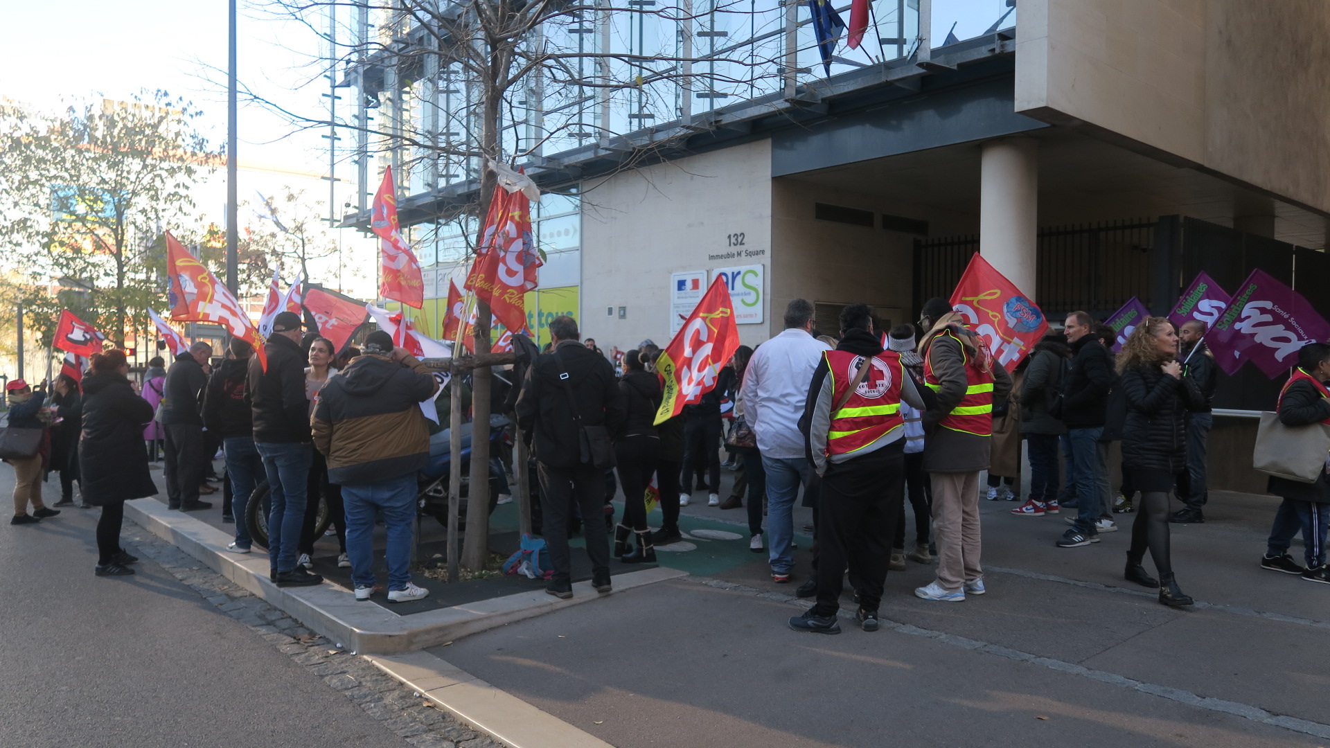 Trois syndicats appelés à un rassemblement devant l