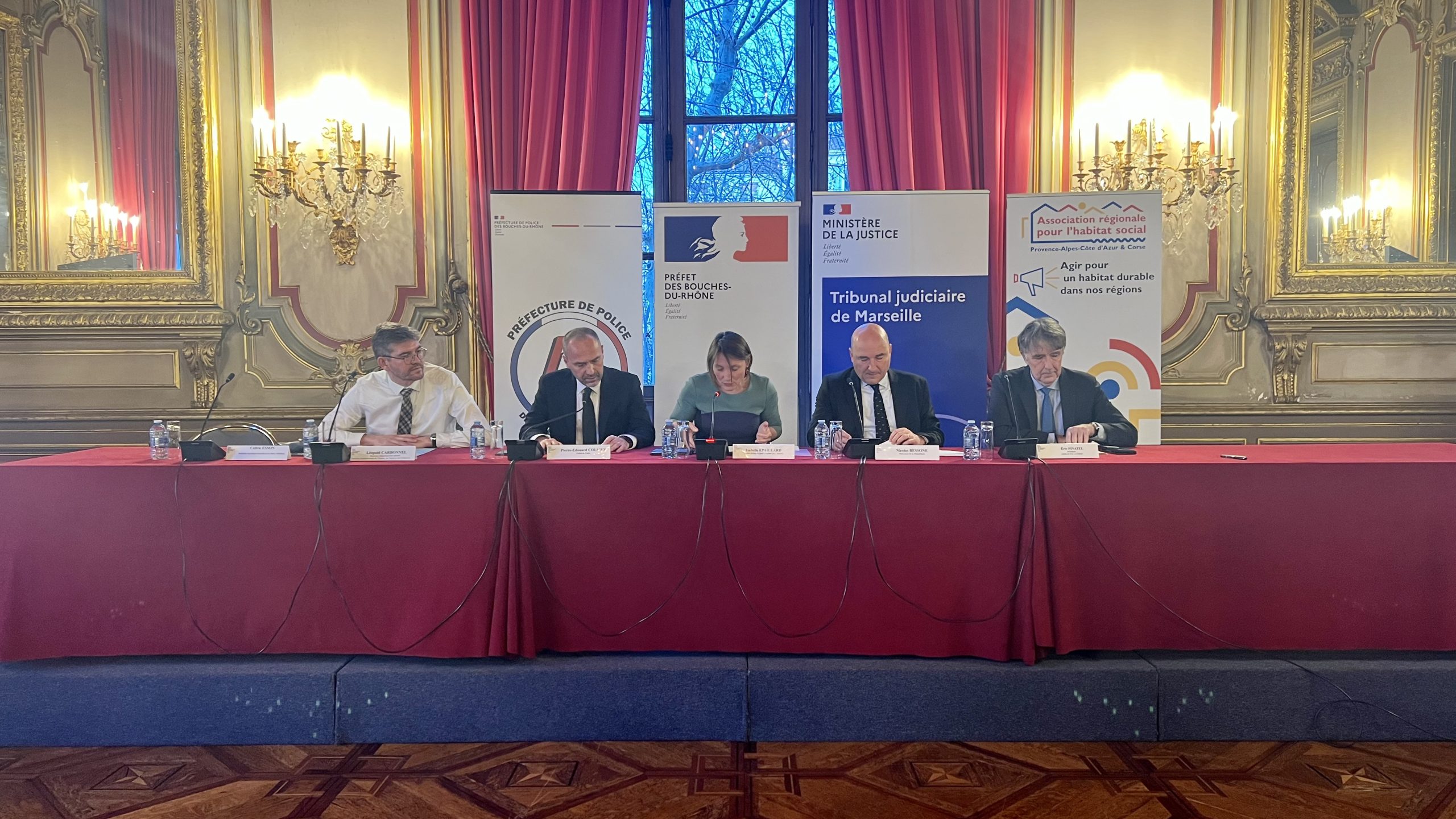 Les représentants de l