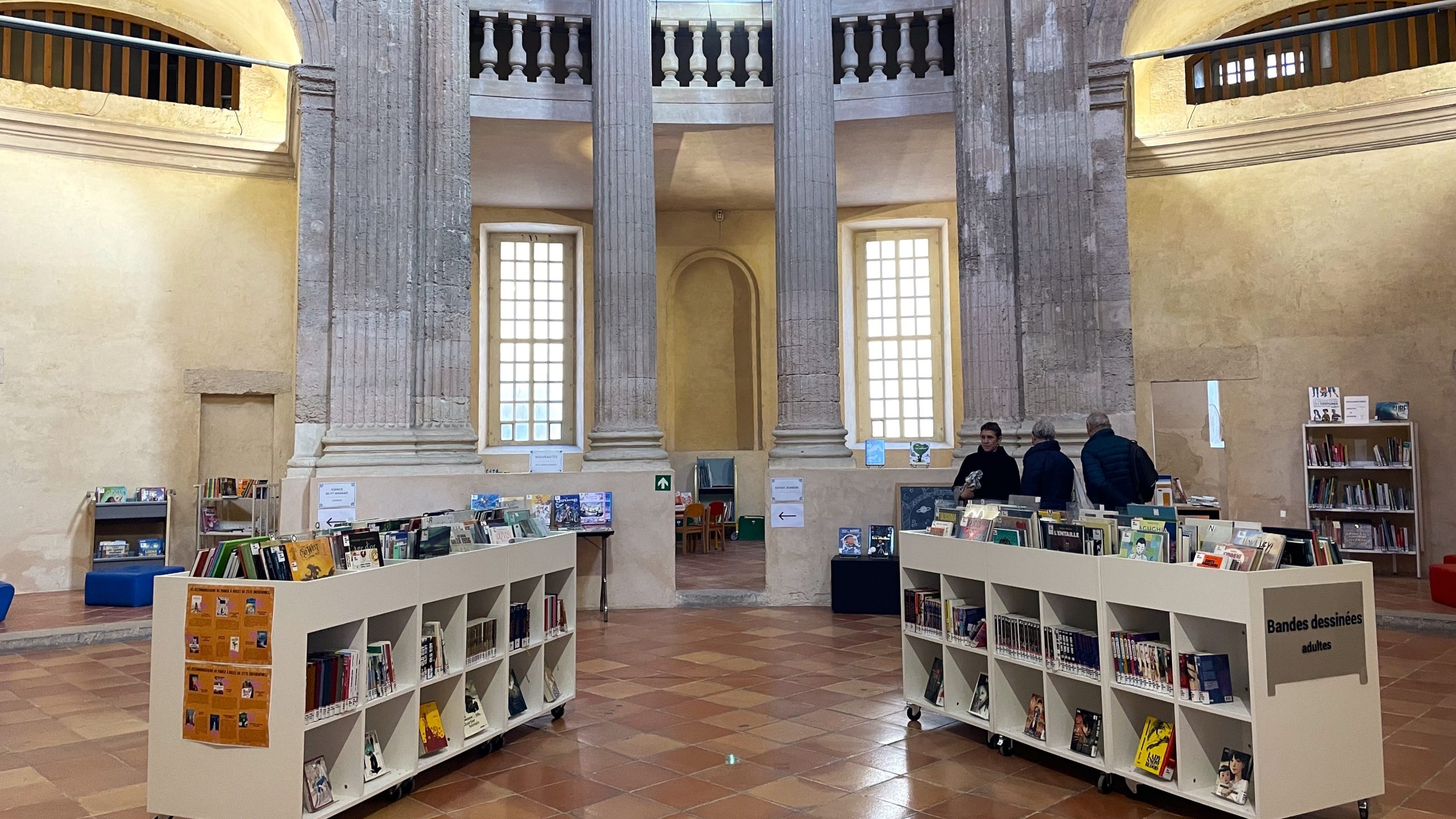 La chapelle de la Vieille Charité accueille de manière provisoire la bibliothèque du Panier. (Photo : C.By.)
