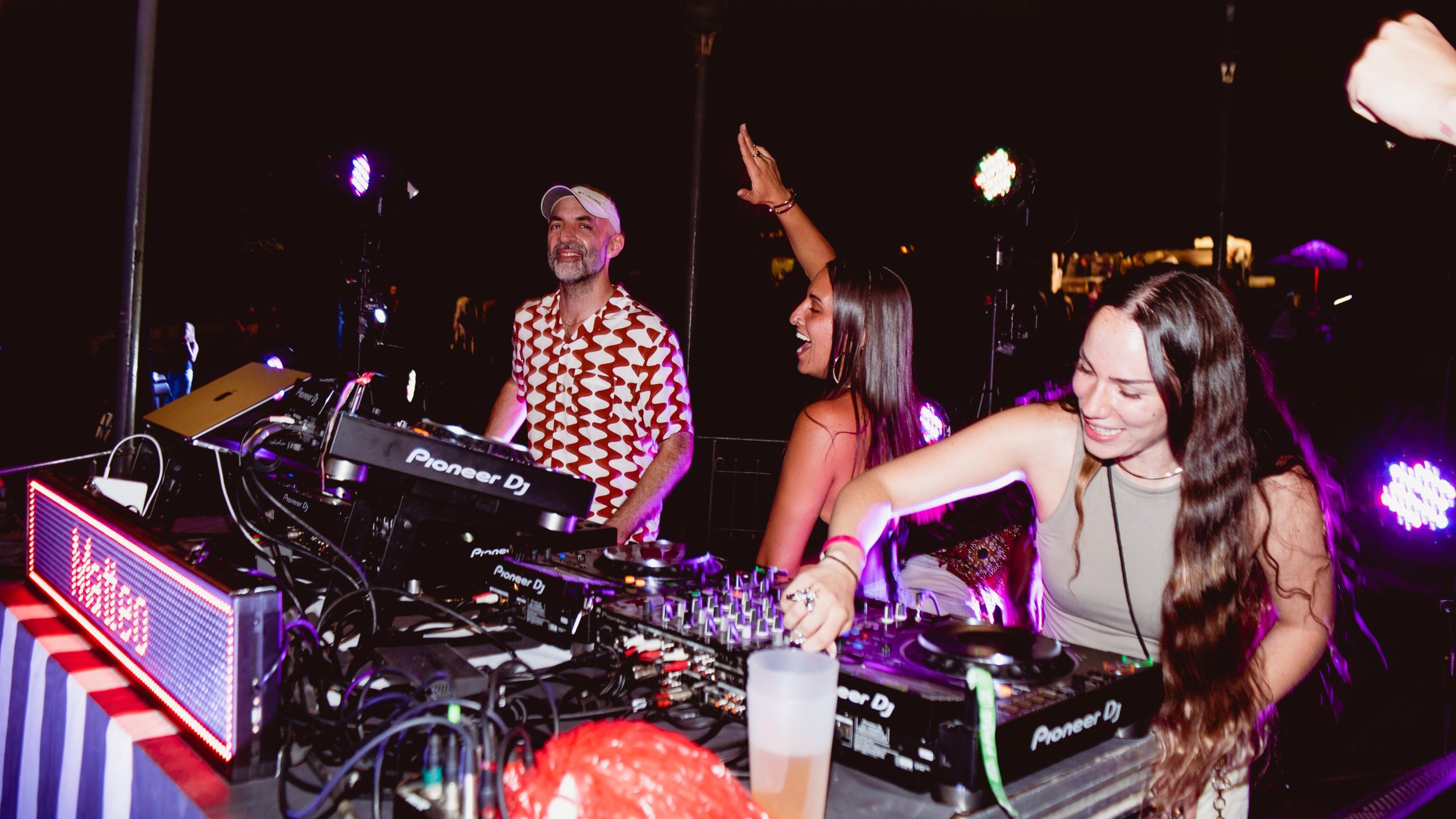 Angelina et Matteo (Chinese Man) réunis au sein du projet Applause. (Photo : Leila Macaire) 