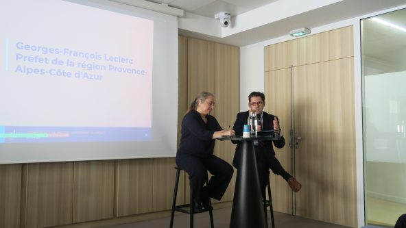 Audrey Richard-Ferroudji, présidente du débat public, et Georges-François Leclerc, préfet de la région. (Photo : BG)