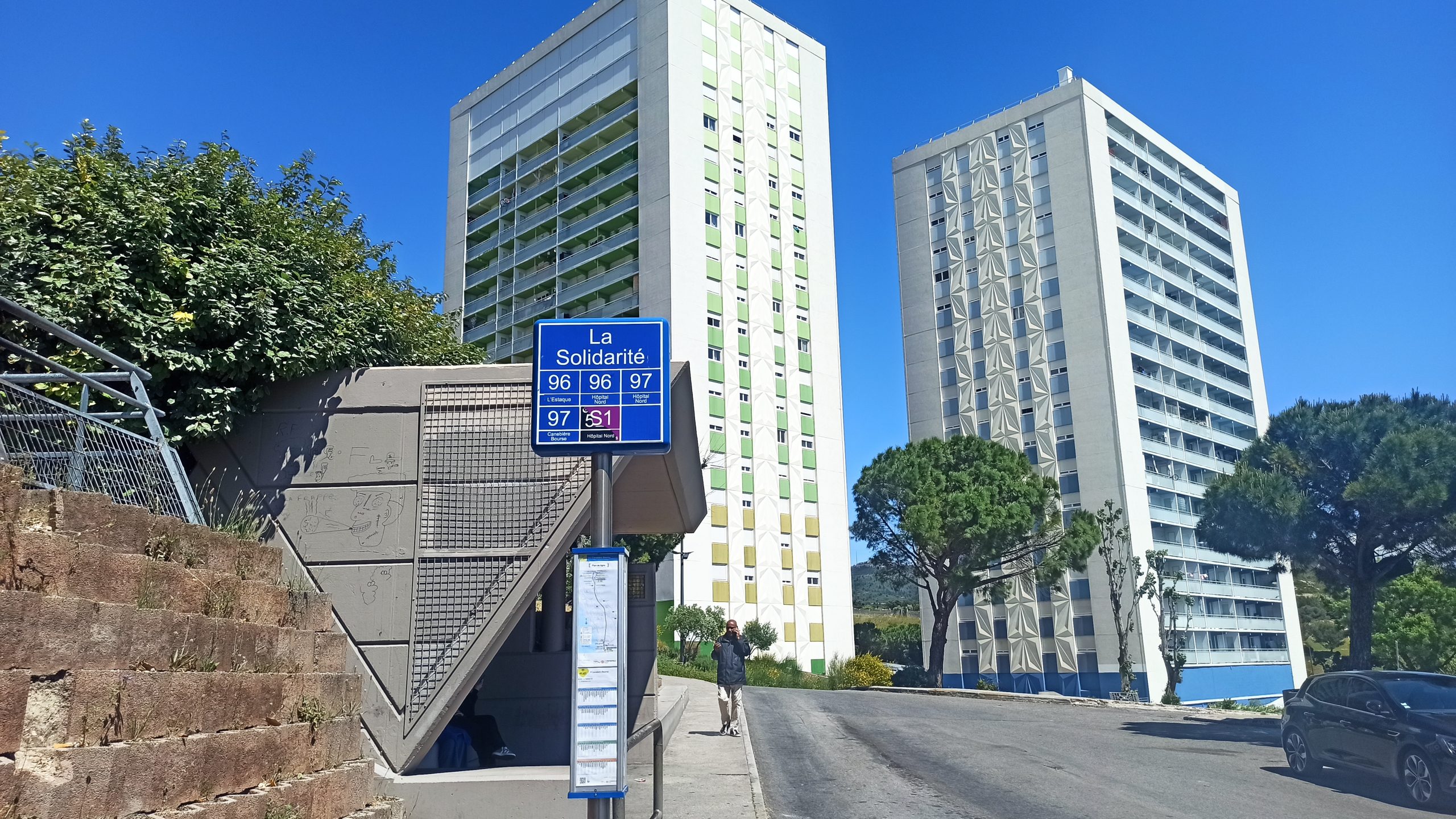 Pour rejoindre le centre-ville, les habitants de la Solidarité ne peuvent compter que sur le bus 97. (Photo : RZ)