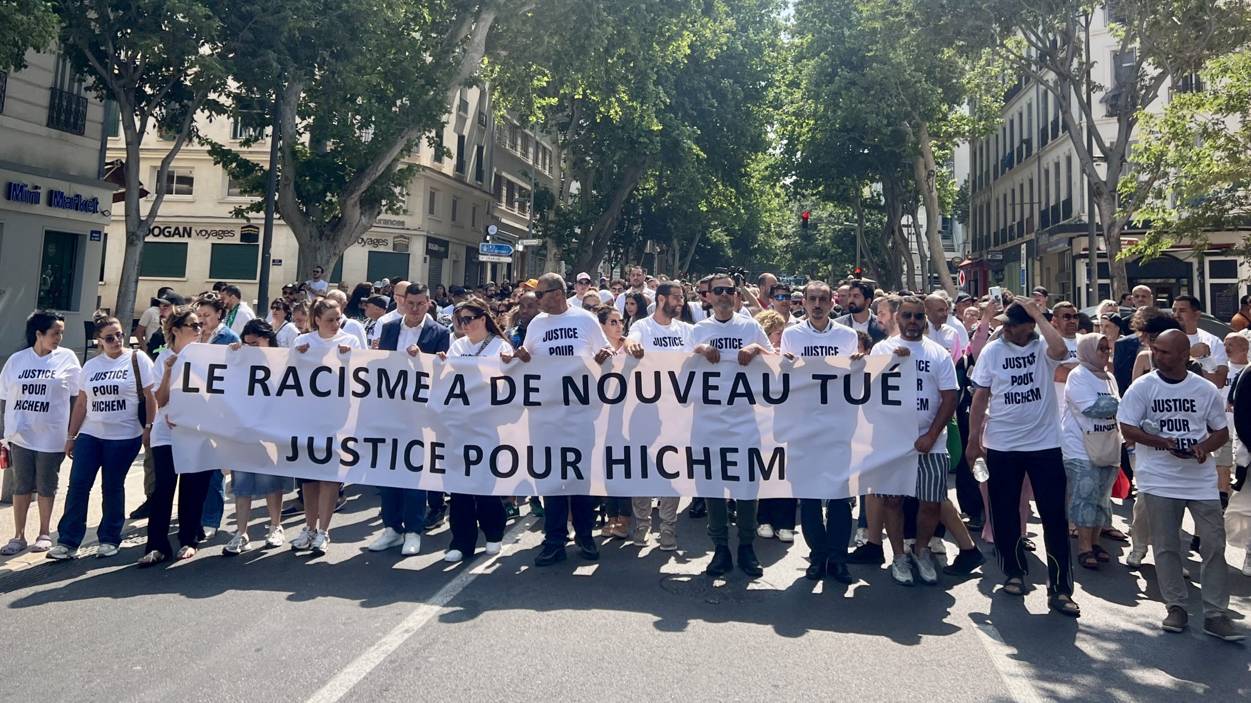 La marche blanche en hommage à Hichem Miraoui, le 8 juin à Marseille. (Photo : CMB)