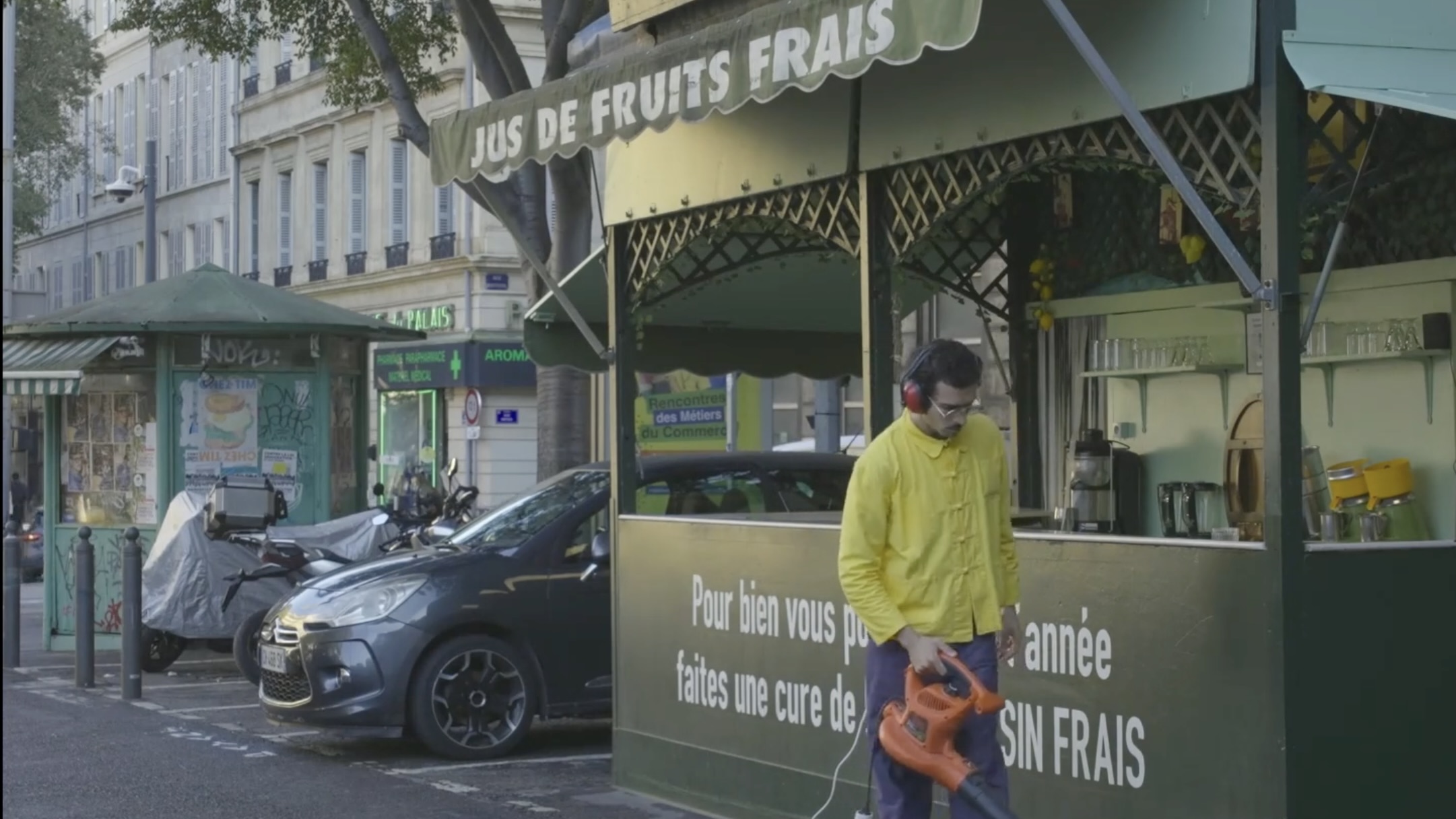 "La Station" passe une journée au comptoir de la dernière station uvale de France. (Photo : Lisa Chapuisat)