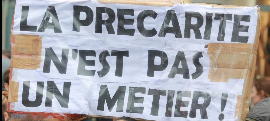LA PRÉCARITÉ N’EST PAS UN MÉTIER : 350 € PAR MOIS POUR SURVEILLER NOS ENFANTS 💶👶👦👧👀💢