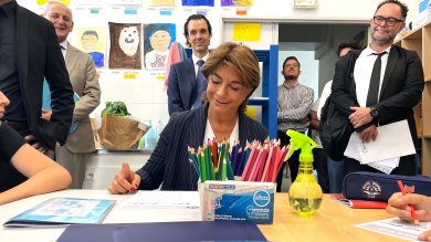 Martine Vassal lors de la rentrée de septembre 2025, collège François-Duparc. (Photo : C.By.)