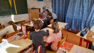 Atelier d'éducation aux médias et à l'information réalisé avec une classe de CM1 de l'école Notre-Dame à Barbentane (Malorie d'Emmanuelle, Et Baam Média Production).