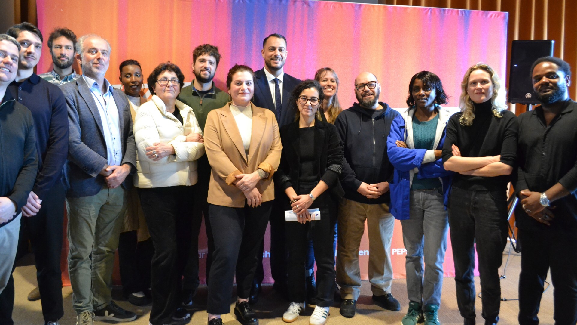 Les principaux artisans du programme de La France insoumise posent autour de la tête de liste, Sébastien Delogu. (Photo : ML)