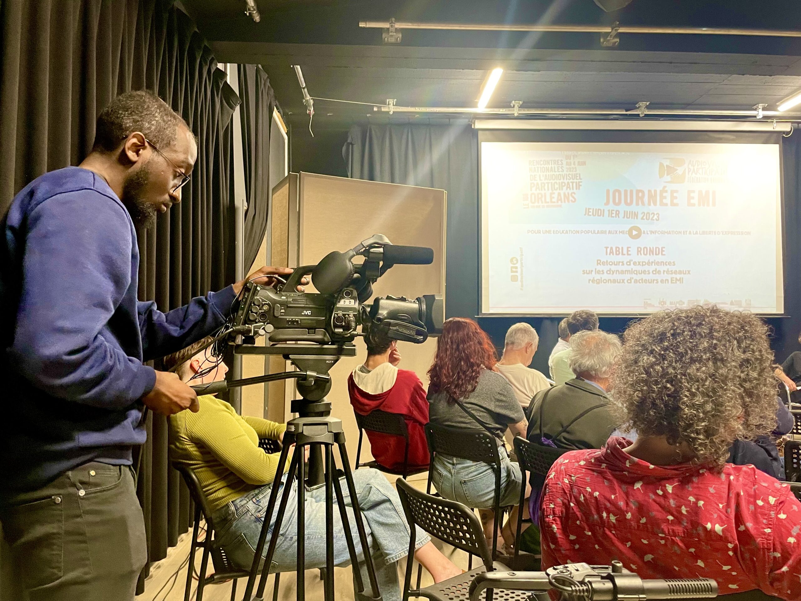 Éducation aux médias et à l’information :  Marseille esquisse une réponse citoyenne.