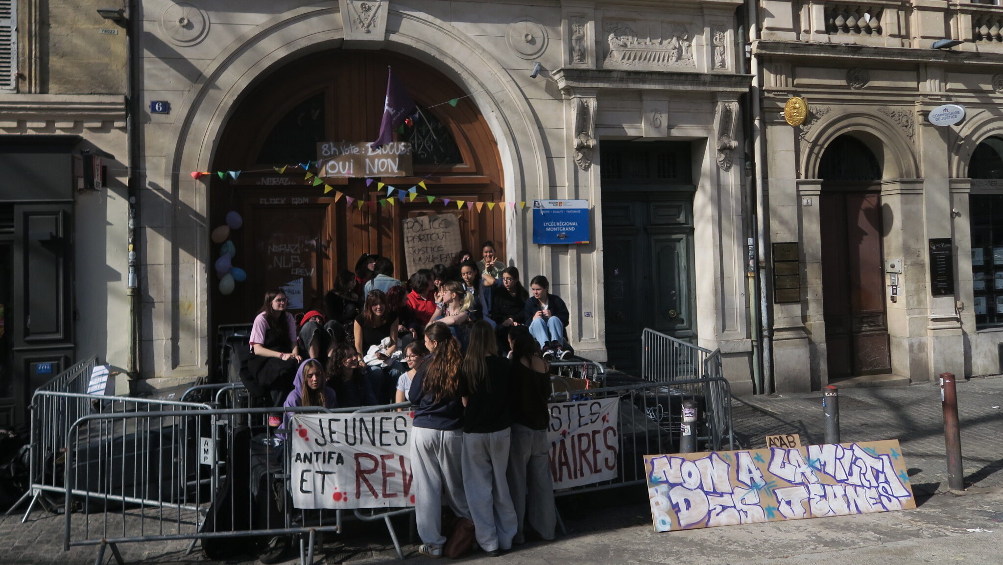 Blocage du lycée Montgrand à Marseille le 13 mars 2026 (Photo JfP)