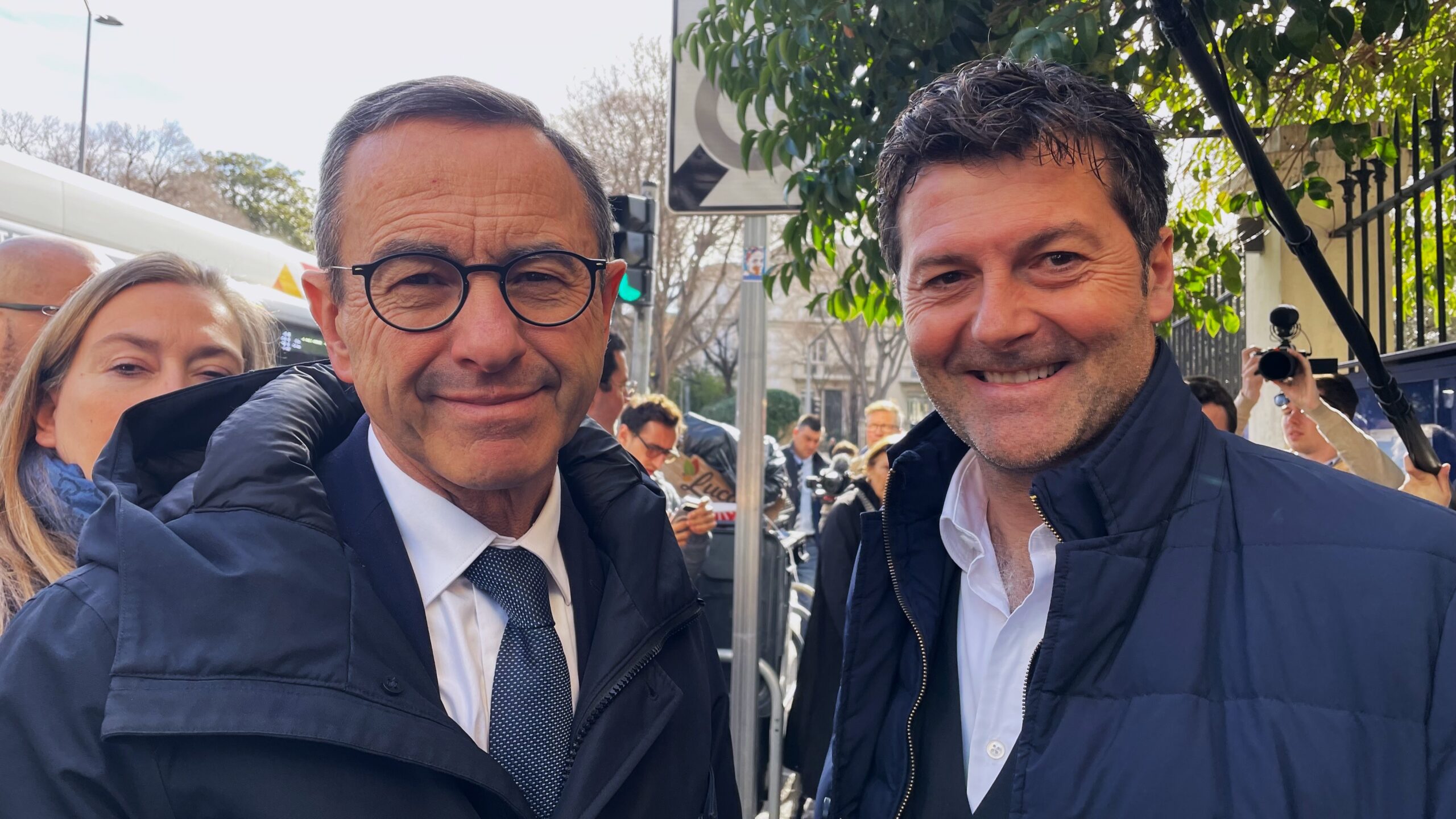 Le sénateur Les Républicains Stéphane Le Rudulier, en compagnie de Bruno Retailleau (président de LR) à Marseille, le 6 février 2026. (Photo : C.By.)