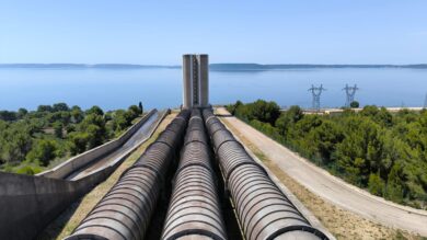 La centrale hydroélectrique EDF de Saint-Chamas en juin 2026. (Photo Zoé Cottin)