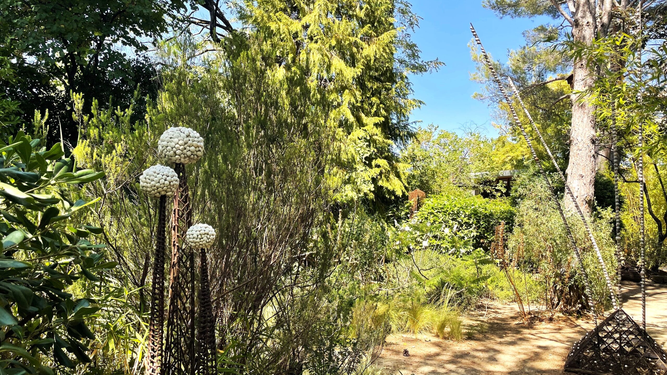 Le jardin d’Éguilles, jardin de sculptures de Max Sauze. (Photo C.By.)
