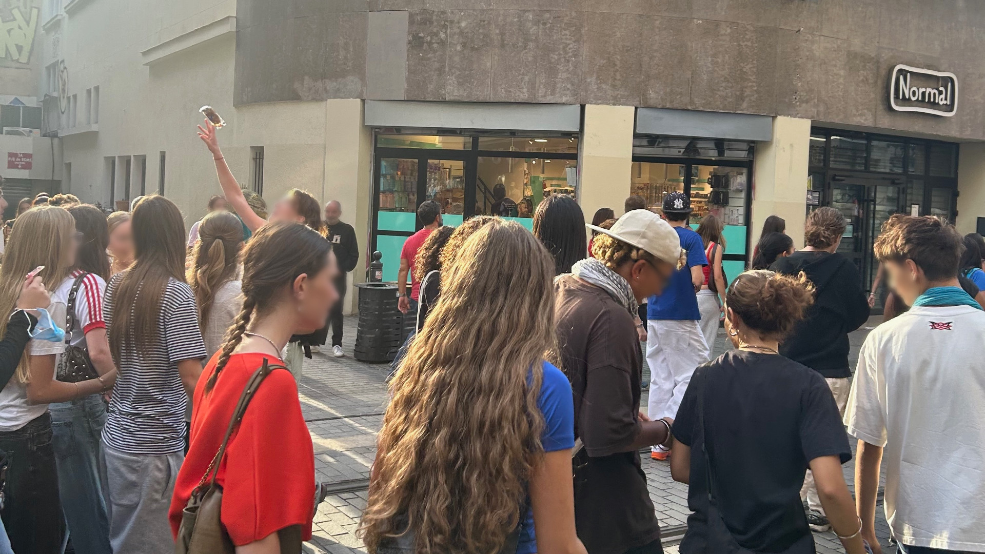 La manifestation improvisée a réuni près de 230 lycéens, selon la préfecture. (Photo MdF)